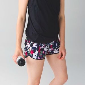 Lululemon Speed short Size 6
